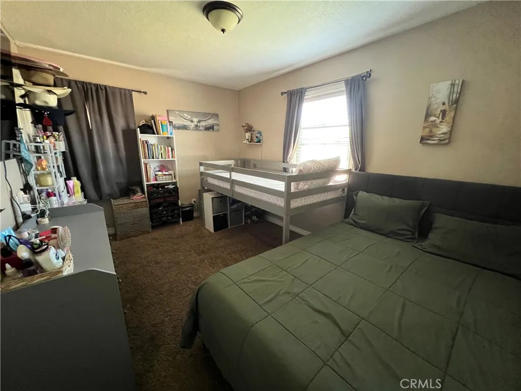 18044 Valencia, Fontana, CA 92335 - Photo 5 of 23, Fontana, CA