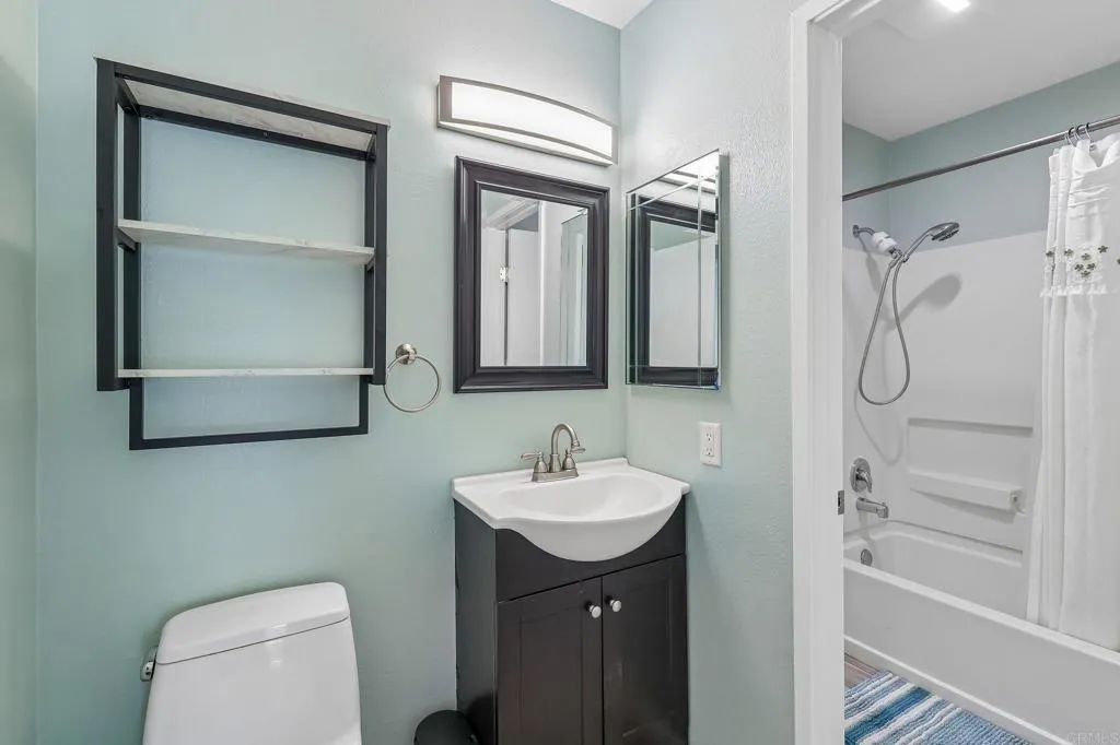 https://cdn.realtyfeed.com/cdn/127/306752980/0cee222d73b78e0d0fd14ce2107430a0.webp