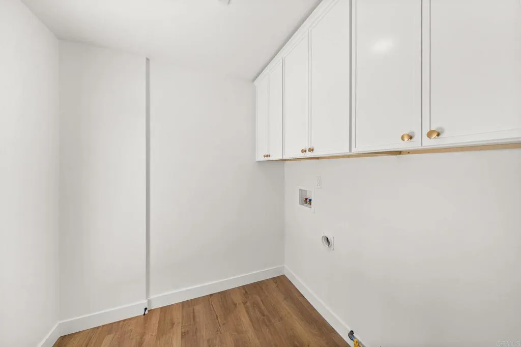 https://cdn.realtyfeed.com/cdn/127/306752985/16c2dc72a39af9114b57bf68fb7f9442.webp