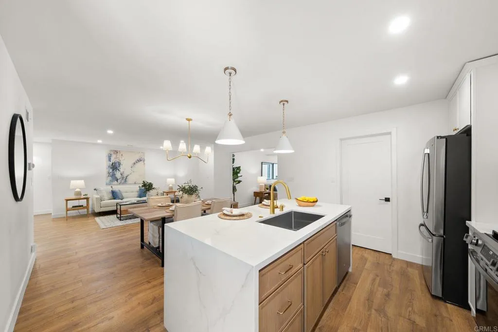 https://cdn.realtyfeed.com/cdn/127/306752985/9b3e37d7920fcbffde2f5869af5fd129.webp