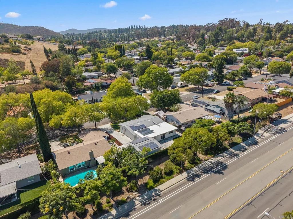 https://cdn.realtyfeed.com/cdn/127/306752985/b3d4bc6e29724435f5f2479480555fc9.webp