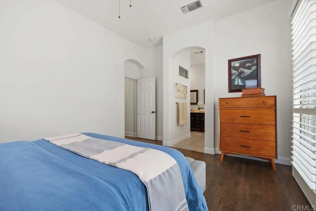 https://cdn.realtyfeed.com/cdn/127/306752987/5f98021a800bfae6d1b87c8e21a5d9de.webp