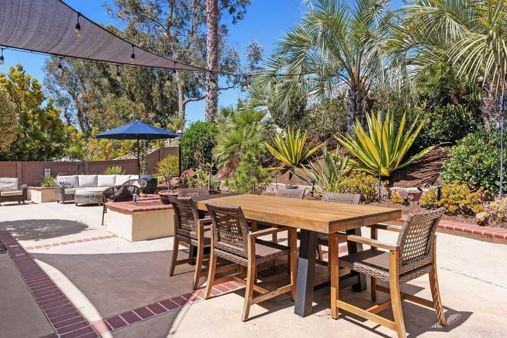 https://cdn.realtyfeed.com/cdn/127/306752987/70d58a2e1ac0bd7e2def6a093259d3a9.webp
