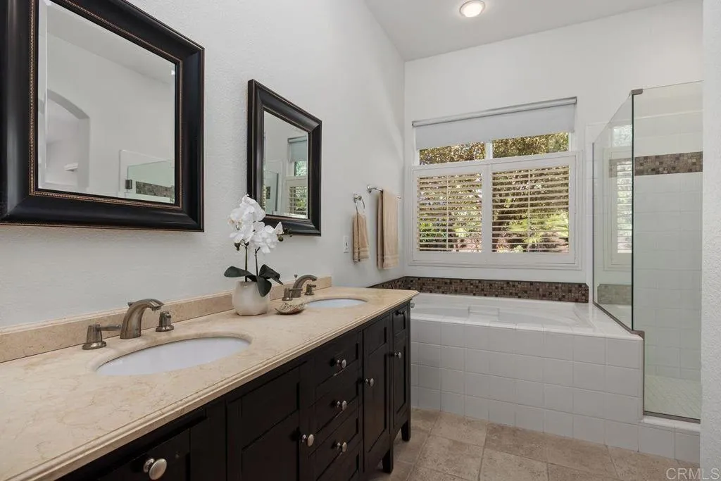 https://cdn.realtyfeed.com/cdn/127/306752987/fcefaf1d24686411a458802b62b70c56.webp