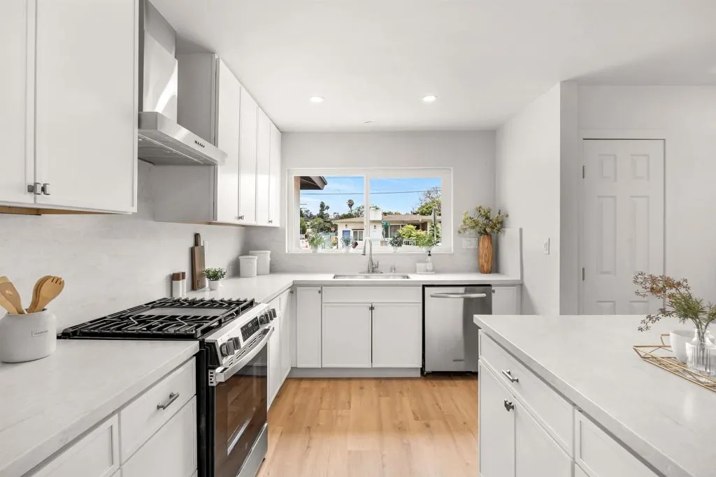 https://cdn.realtyfeed.com/cdn/127/306752994/8041cf7f3a6b56fed78170652706c229.webp