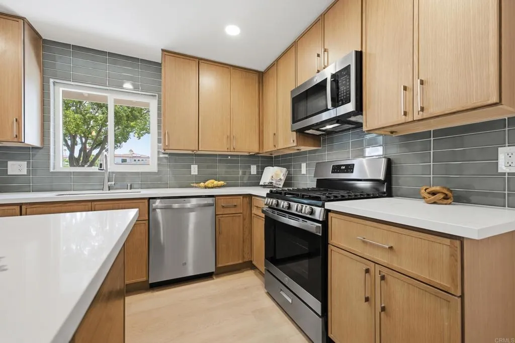 https://cdn.realtyfeed.com/cdn/127/306753026/68ffae1fe4f94f7aa93195b86d166e34.webp