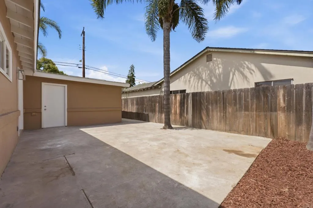 https://cdn.realtyfeed.com/cdn/127/306753026/8930d278544d4452502b95c7135d9299.webp
