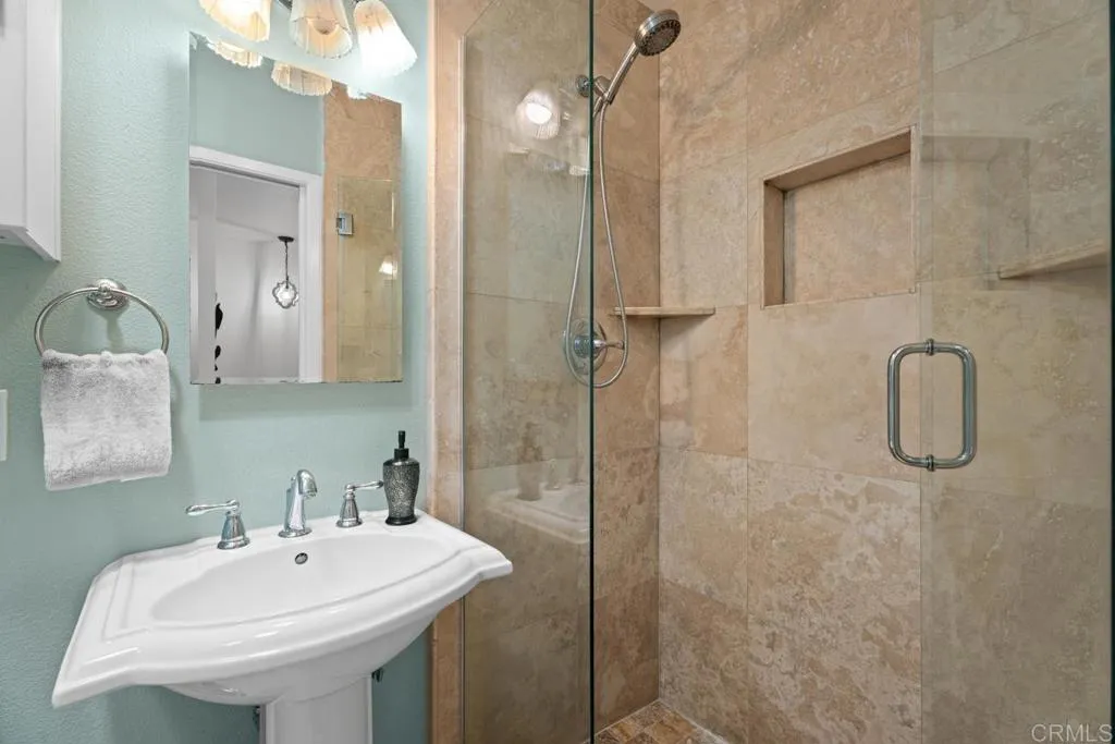 https://cdn.realtyfeed.com/cdn/127/306753045/20f920fcfdb54dc5ed7359859c4f6078.webp