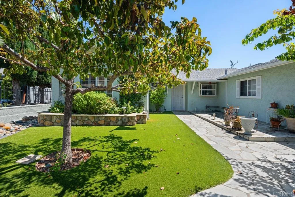 https://cdn.realtyfeed.com/cdn/127/306753045/2df1bb281c77f9384bd0485d646c2947.webp