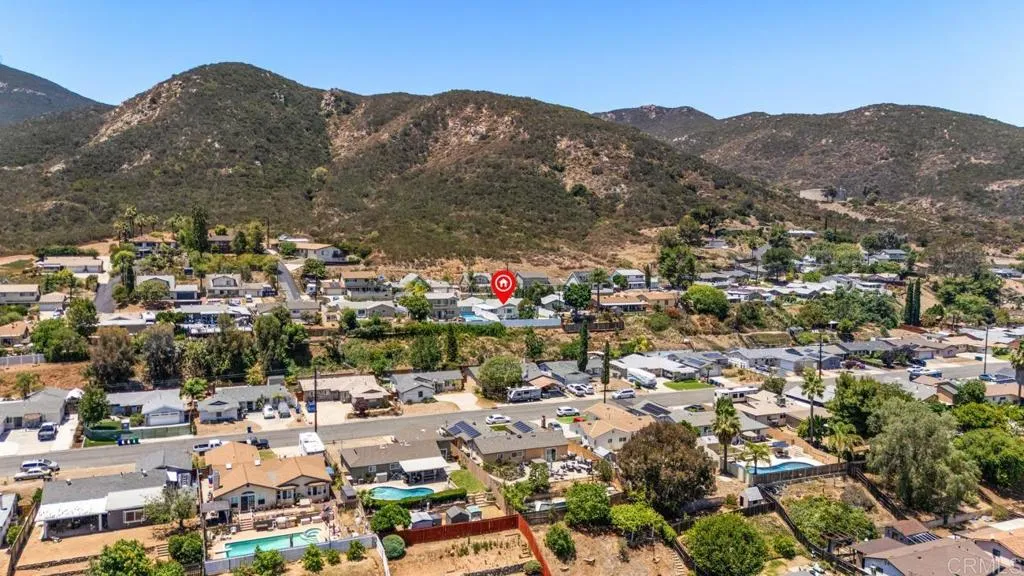 https://cdn.realtyfeed.com/cdn/127/306753045/7d774ff3e390bfc4a99a95e2fdd04ec7.webp