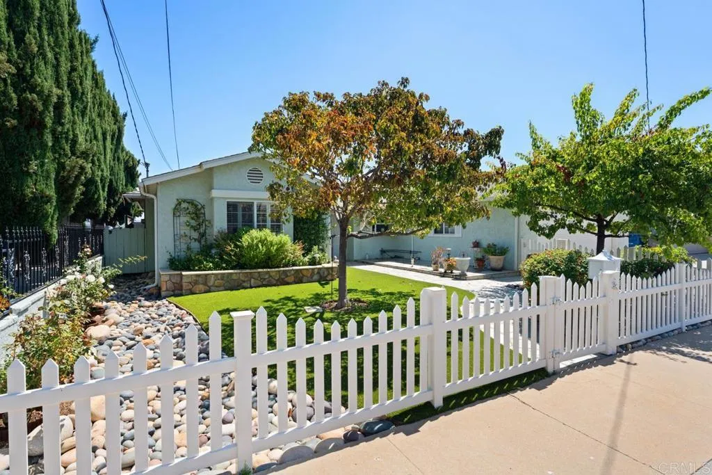 https://cdn.realtyfeed.com/cdn/127/306753045/ffe419b794dc2d3e5e2c5e204c2750b7.webp