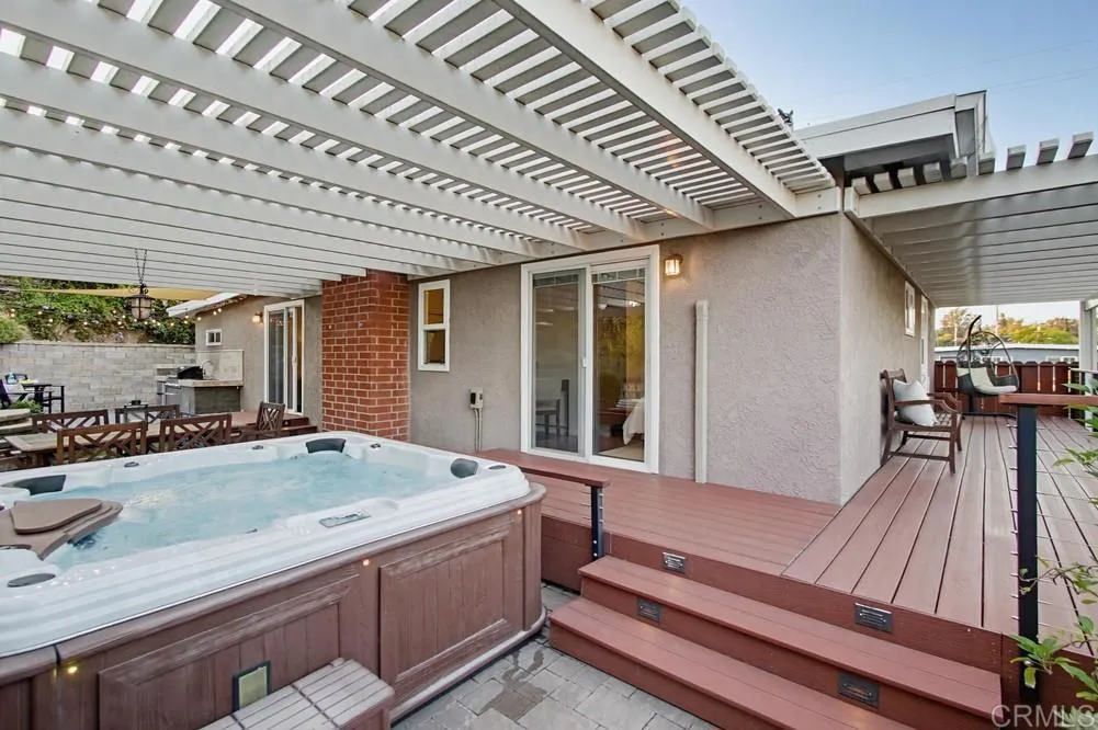 https://cdn.realtyfeed.com/cdn/127/306753049/386bc0a0cdefccb70d0886d917b35da0.webp