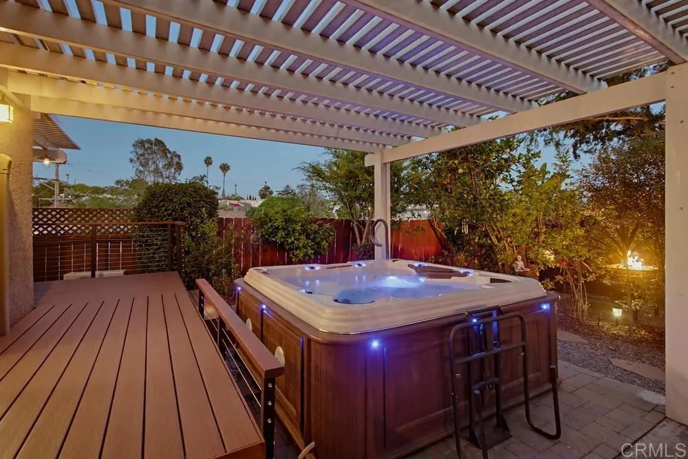 https://cdn.realtyfeed.com/cdn/127/306753049/61fc4b151ca43a8588690a45bc6c6ee6.webp
