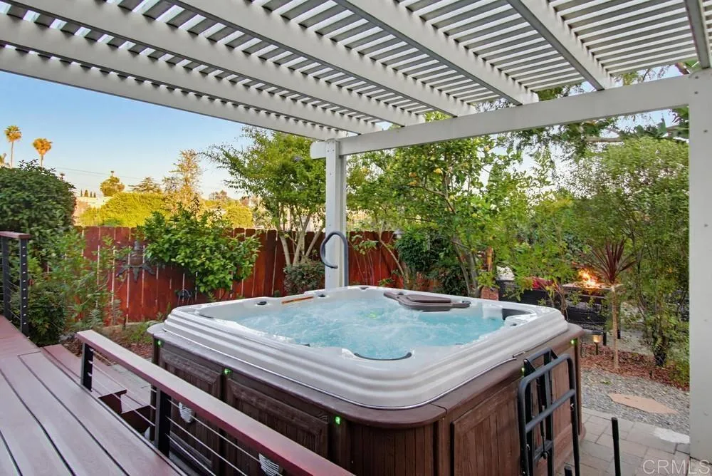 https://cdn.realtyfeed.com/cdn/127/306753049/6639ac02065daf62b56893d154ccd5cb.webp