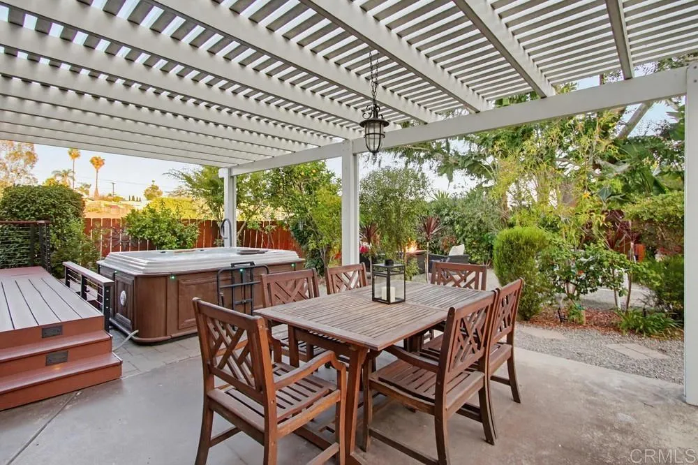 https://cdn.realtyfeed.com/cdn/127/306753049/e27979a93100f41d10556c85c83a1469.webp