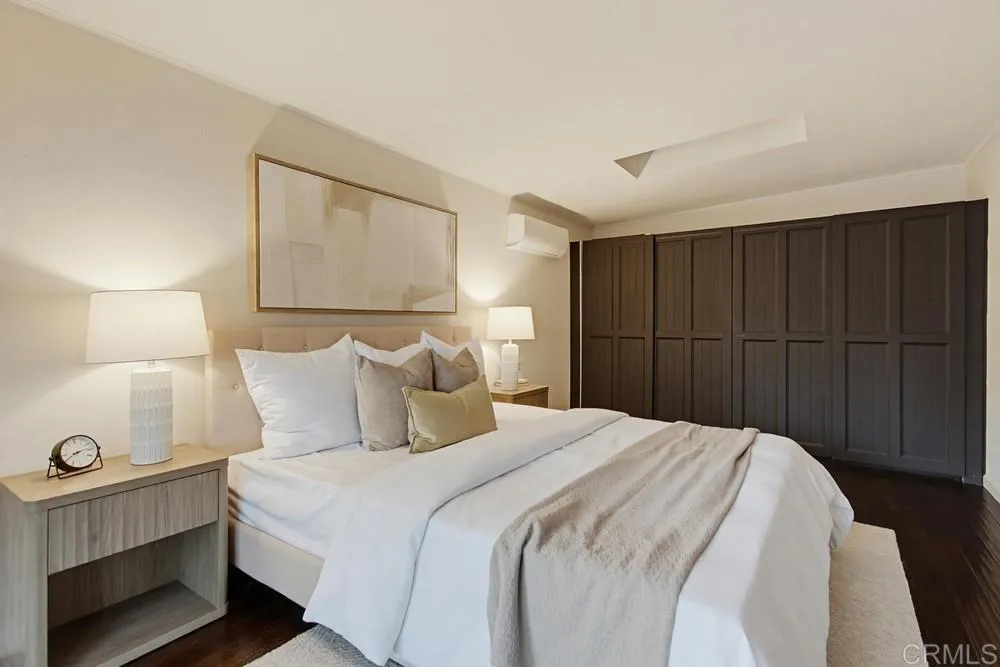 https://cdn.realtyfeed.com/cdn/127/306753049/fc21d93ce5ad562203e59cc2247ded77.webp