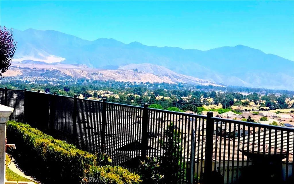 1535 Edgebrook, Beaumont, CA 92223 - Photo 5 of 49, Beaumont, CA