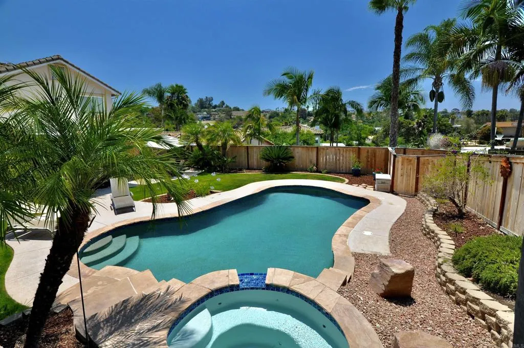 https://cdn.realtyfeed.com/cdn/127/306753078/77919f568e2f49b169f954ed596b4410.webp