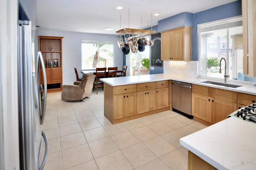 https://cdn.realtyfeed.com/cdn/127/306753078/9de0ea478f8e2a3acb19c249615933a2.webp