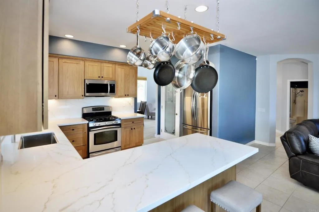https://cdn.realtyfeed.com/cdn/127/306753078/ab223c499b7f1c428860f52af233b071.webp