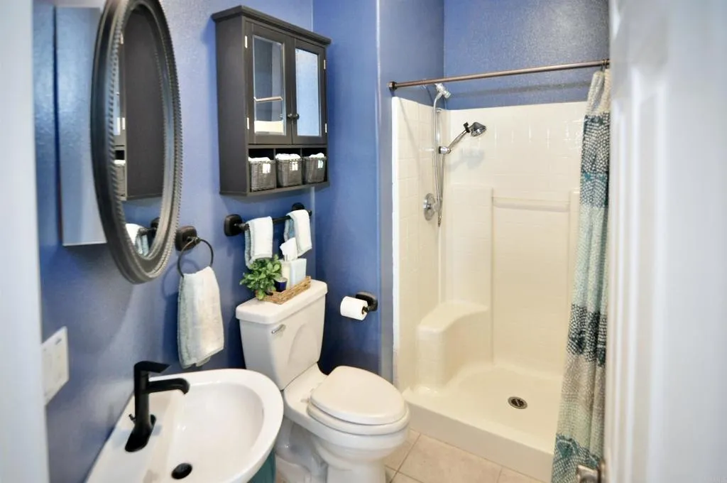 https://cdn.realtyfeed.com/cdn/127/306753078/b4a0ef99fa7fd706beaf63e36ddbff9d.webp