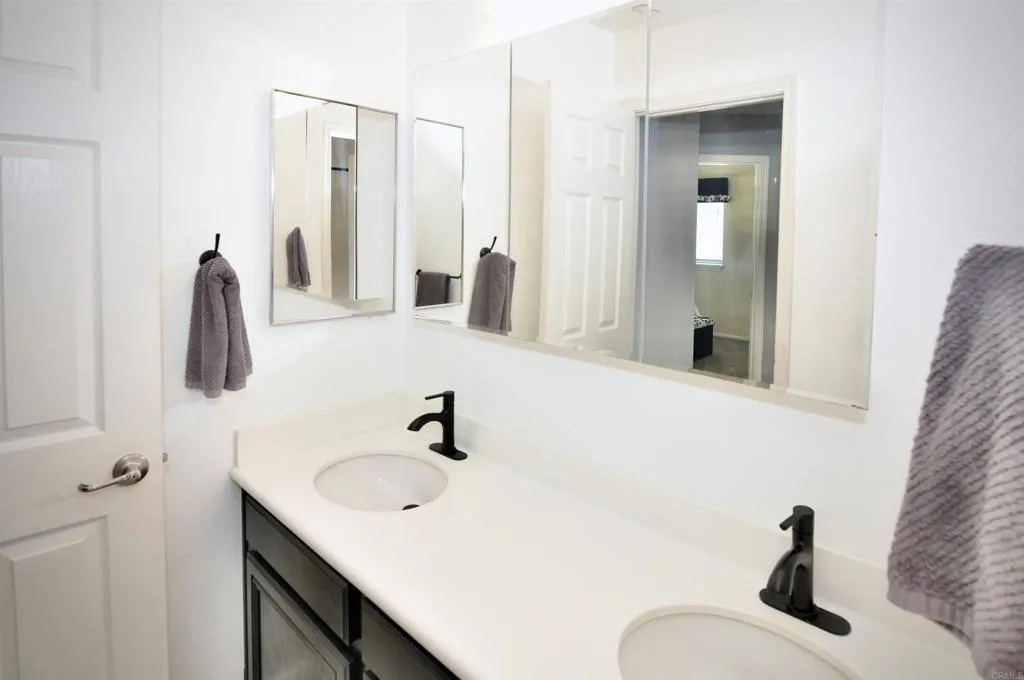 https://cdn.realtyfeed.com/cdn/127/306753078/d6a5ebf9a6002d3308ef091e97711a36.webp