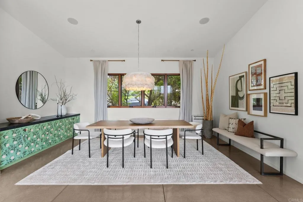 https://cdn.realtyfeed.com/cdn/127/306753079/15ba65abf176b1ed48b381bc1f31648f.webp