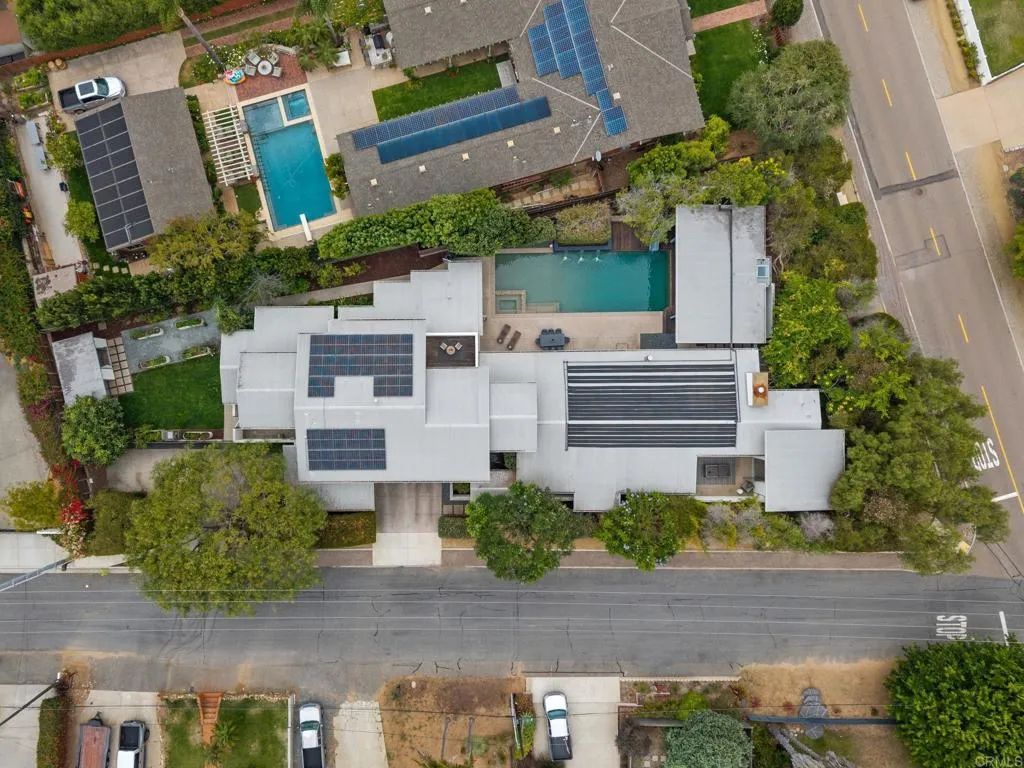https://cdn.realtyfeed.com/cdn/127/306753079/645e06d5d394973b6b866643e0db9395.webp