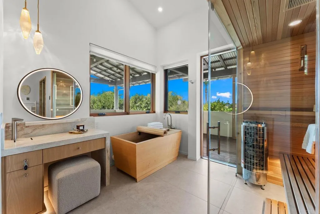 https://cdn.realtyfeed.com/cdn/127/306753079/98b92d54240252ae8c95a5de42a1d554.webp