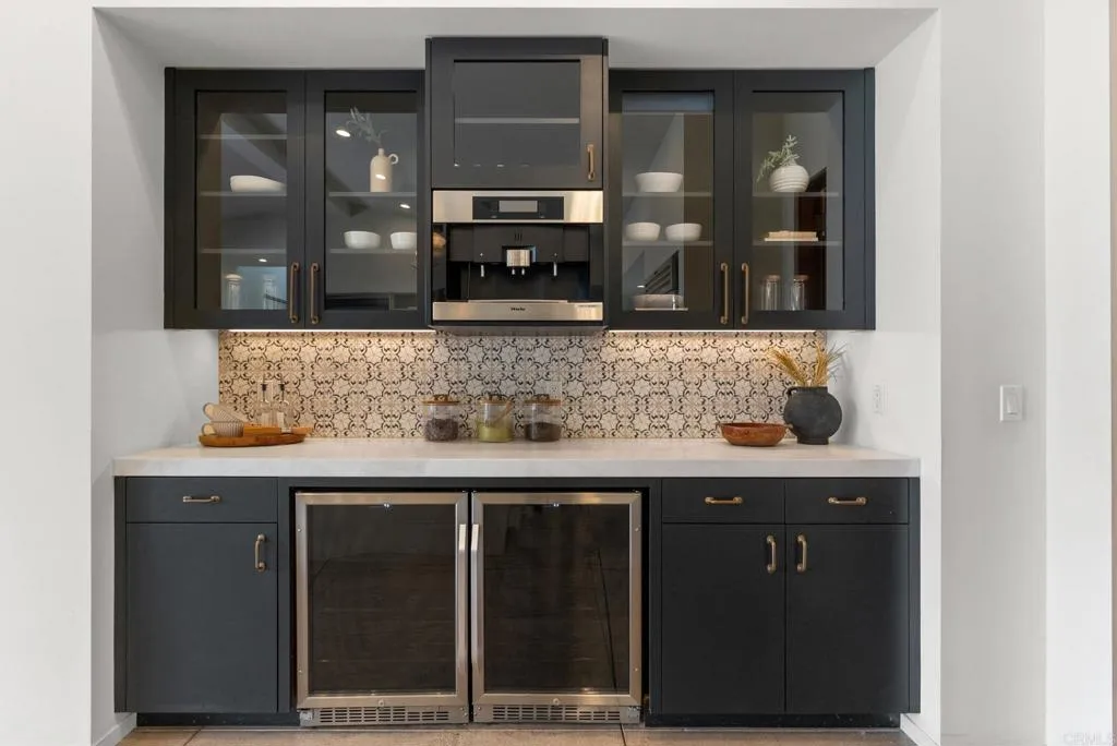 https://cdn.realtyfeed.com/cdn/127/306753079/ae9926b1ae3286b08a2979d065dcdadb.webp