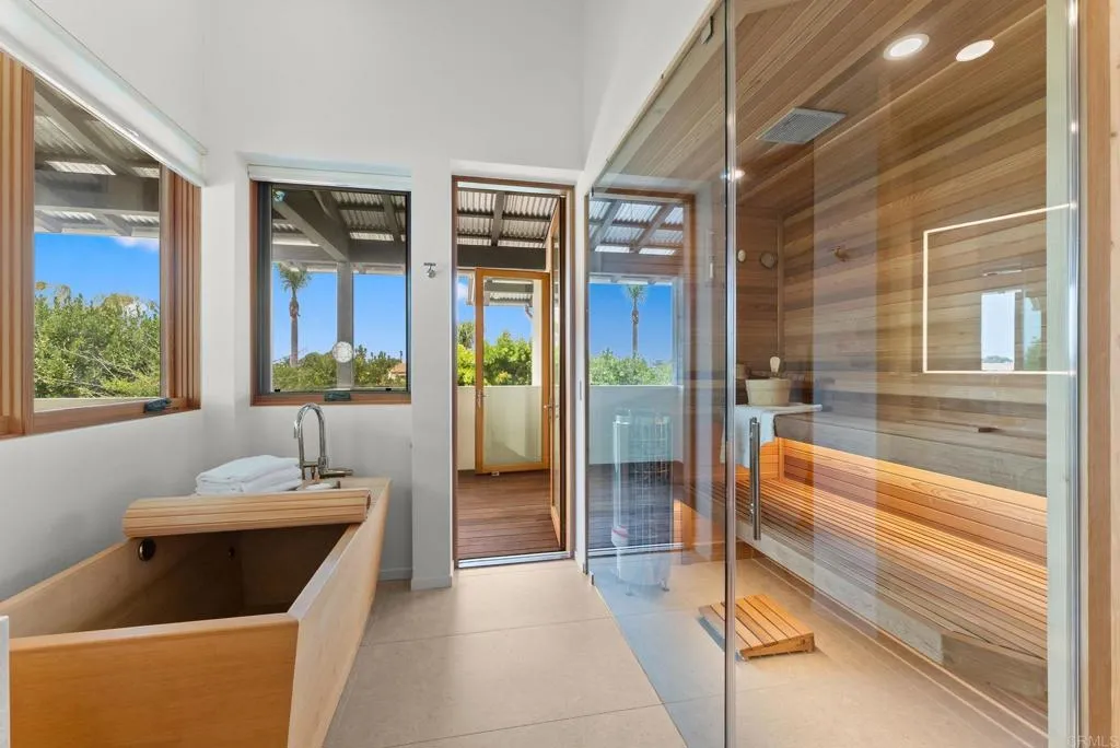 https://cdn.realtyfeed.com/cdn/127/306753079/e33373550e7f9b853e57a8d9c5dae707.webp