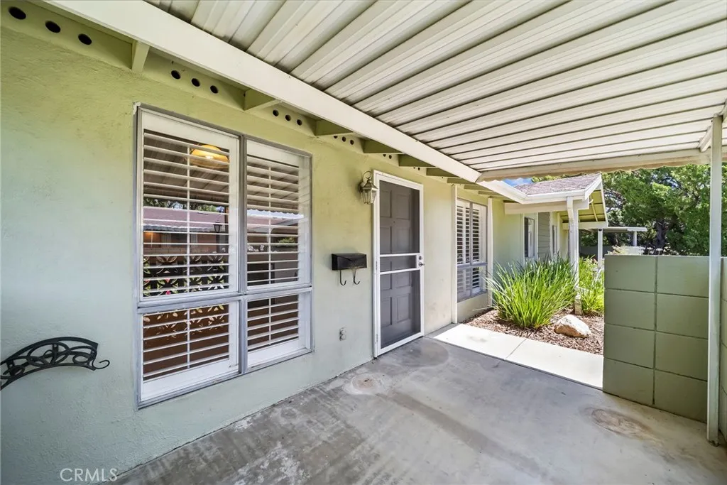 19157 Avenue Of The Oaks Unit A, Newhall, CA 91321 - Photo 5 of 25, Newhall, CA