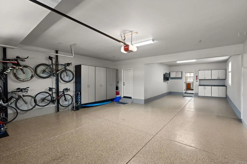 https://cdn.realtyfeed.com/cdn/127/306753211/4901ea76babe817aea3ff2db4fe68aeb.webp