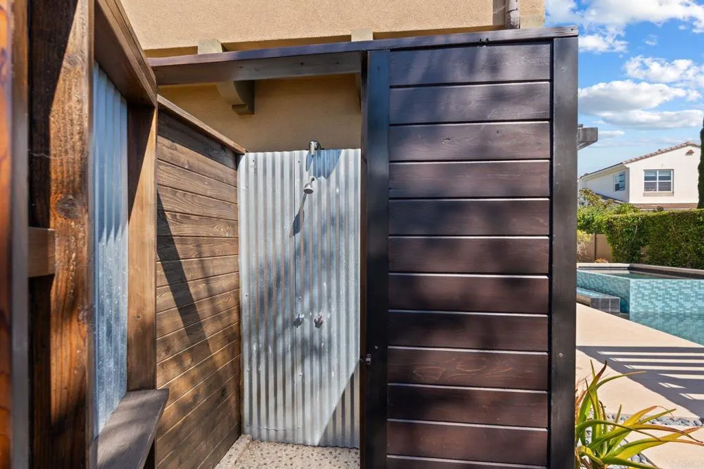 https://cdn.realtyfeed.com/cdn/127/306753211/5464ad6564569299c82f683e0ff570b5.webp