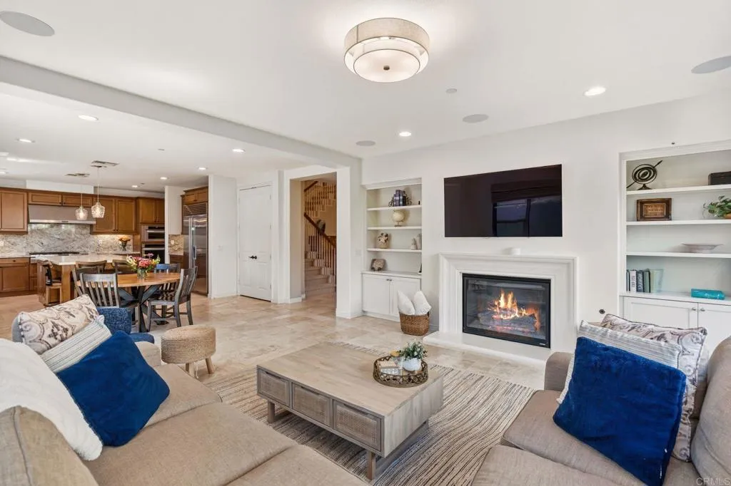 https://cdn.realtyfeed.com/cdn/127/306753211/70cb08e6a8dbeecec10137aca4ba5e9c.webp