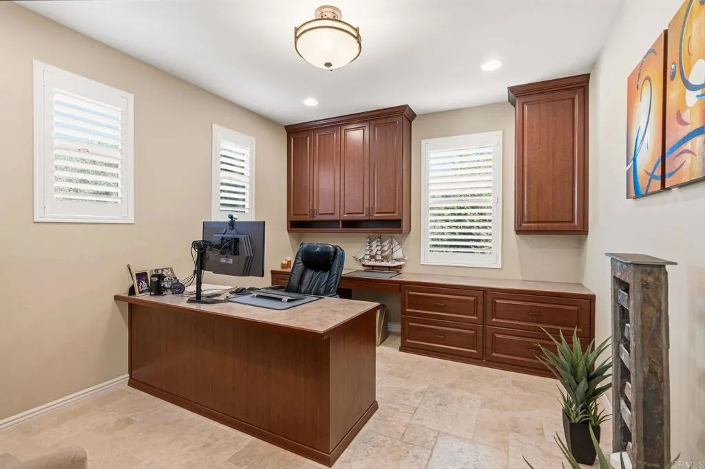 https://cdn.realtyfeed.com/cdn/127/306753211/ae732f890f7c46c5b2ab0204b092372b.webp