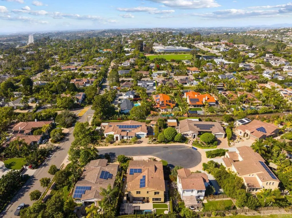 https://cdn.realtyfeed.com/cdn/127/306753211/f10d07aa5bde88561bcbb181835d3016.webp