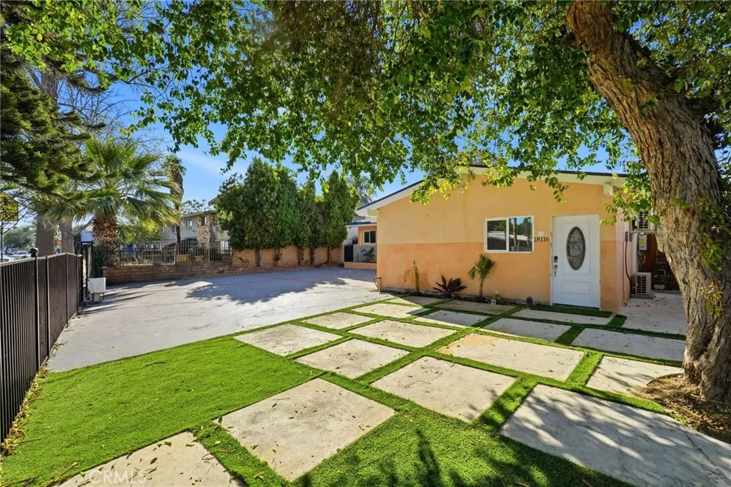 18114 Schoenborn, Northridge, CA 91325 - Photo 5 of 50, Northridge, CA