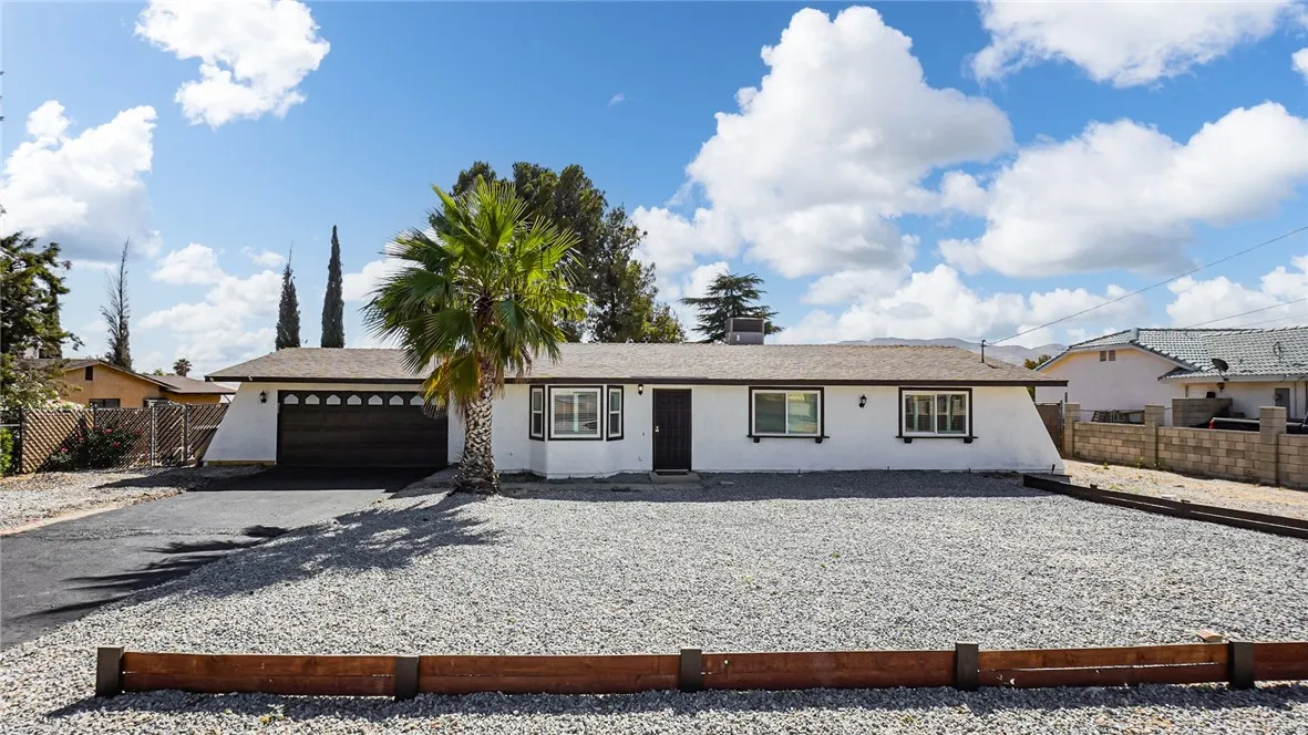 8205 Peach, Hesperia, CA 92345 - Photo 2 of 23, Hesperia, CA