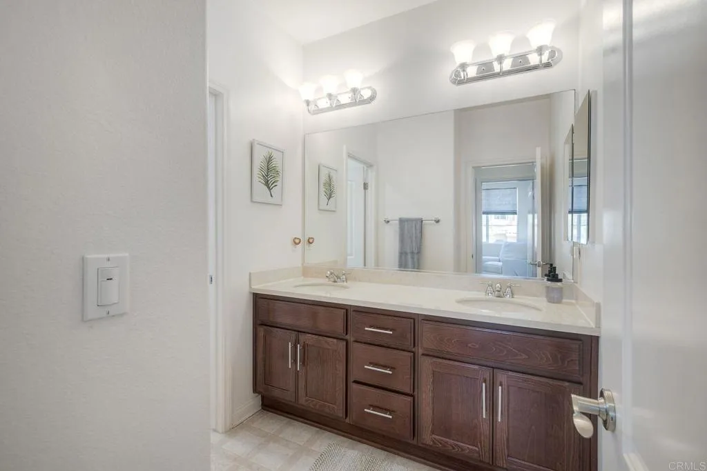 698 Topaz Court, Vista, CA 92083 - Photo 5 of 48, Vista, CA