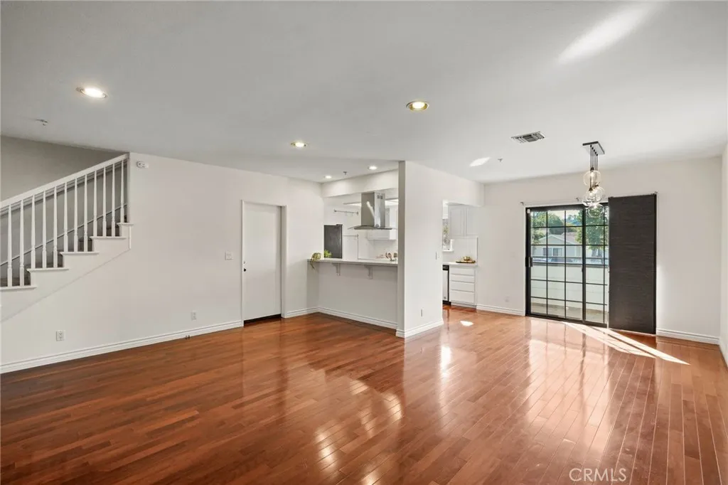 2615 Hermosa Avenue, Montrose, CA 91020 - Photo 4 of 31, Montrose, CA