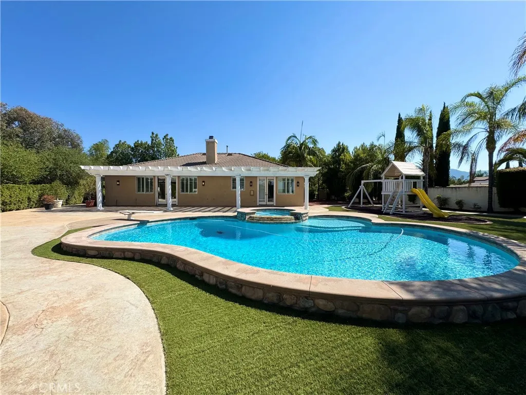 2431 Rosser, Corona, CA 92879 - Photo 4 of 5, Corona, CA