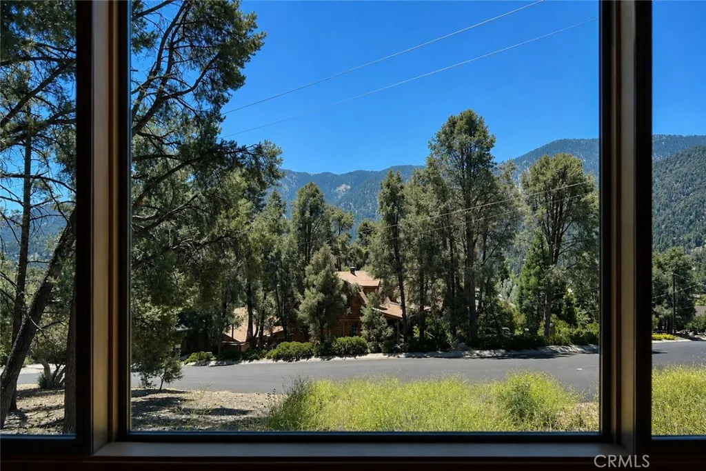 16525 Grizzly, Pine Mountain Club, CA 93222 - Photo 3 of 21, Pine Mountain Club, CA