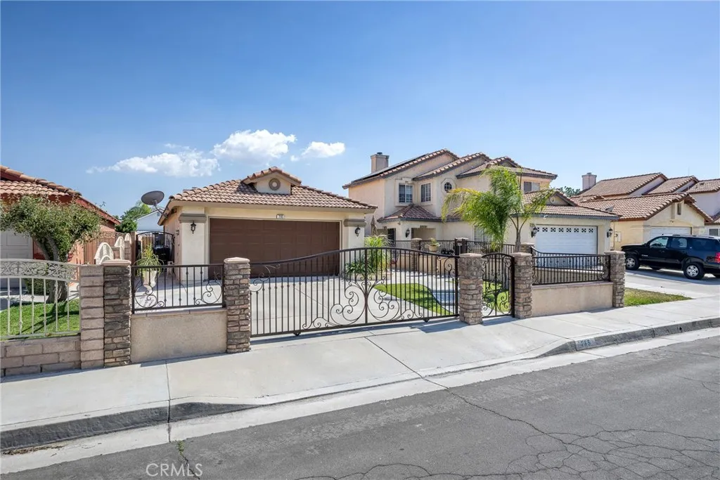 285 Flicker, Perris, CA 92571 - Photo 3 of 42, Perris, CA