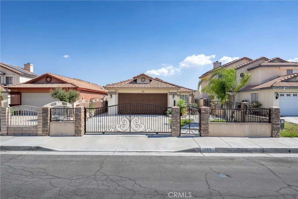 285 Flicker, Perris, CA 92571 - Photo 2 of 42, Perris, CA