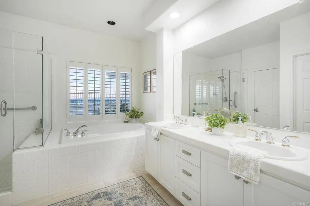 https://cdn.realtyfeed.com/cdn/127/306753281/0d19e976352f587eb885df1ed73ac218.webp