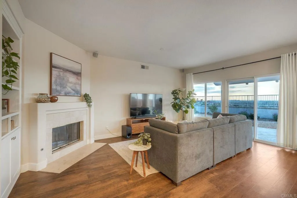 https://cdn.realtyfeed.com/cdn/127/306753281/0e6da8bfeec6838471c831e52e14015d.webp