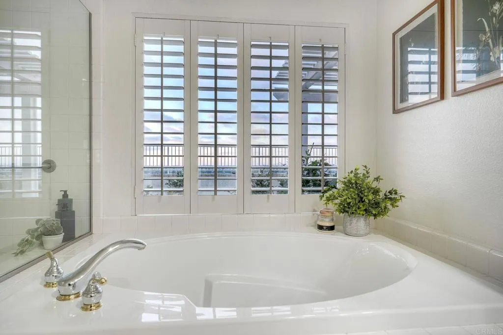 https://cdn.realtyfeed.com/cdn/127/306753281/15daa69c659023841b06dd0b5e557c18.webp