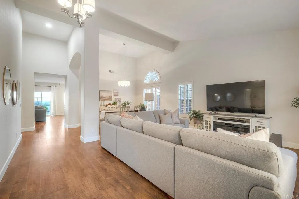 https://cdn.realtyfeed.com/cdn/127/306753281/78b600d3c5257a059524a4756cae8719.webp