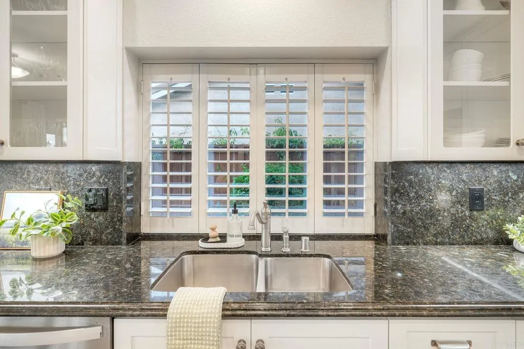 https://cdn.realtyfeed.com/cdn/127/306753281/e76873dde6a54cbc4ce2e856015486ff.webp